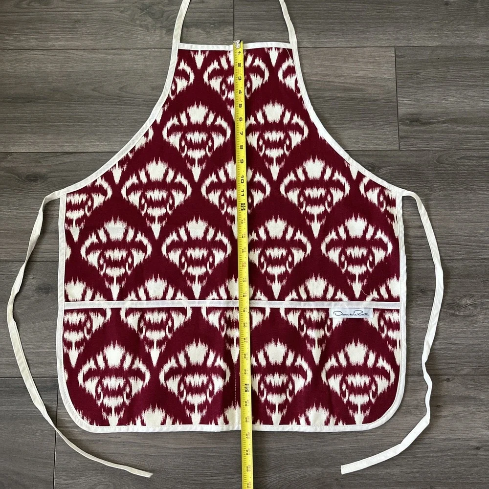 Oscar de la Renta Kitchen Apron Tie Back Burgundy White